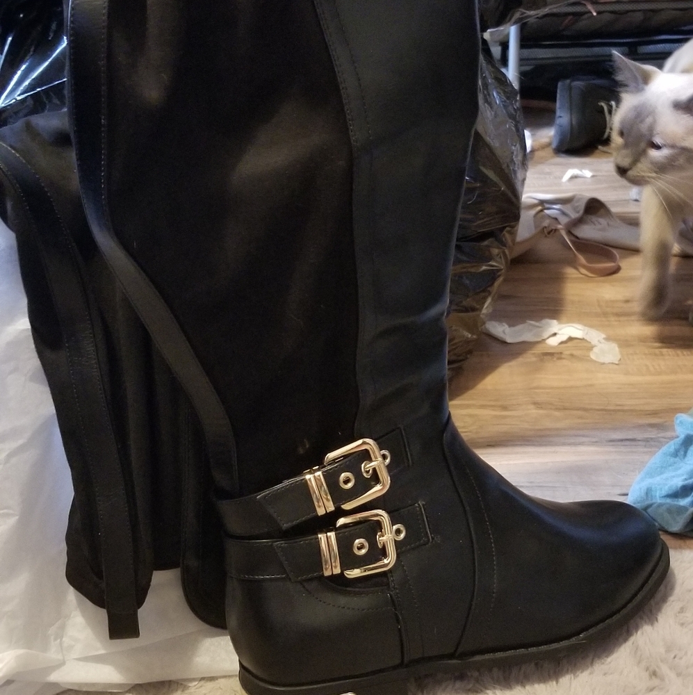 Size 11 - ShoeDazzle Knee High Boots - Never worn